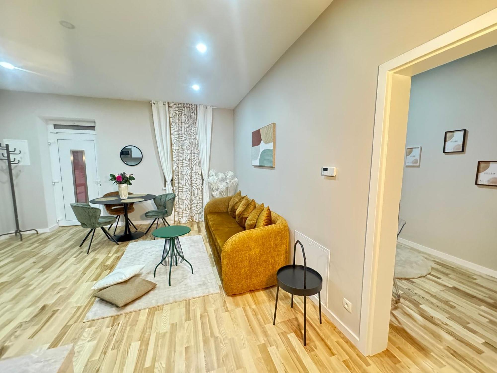 Wohnen Im Kunstwerk Neben Hundertwasserhaus L Hg4 Apartment