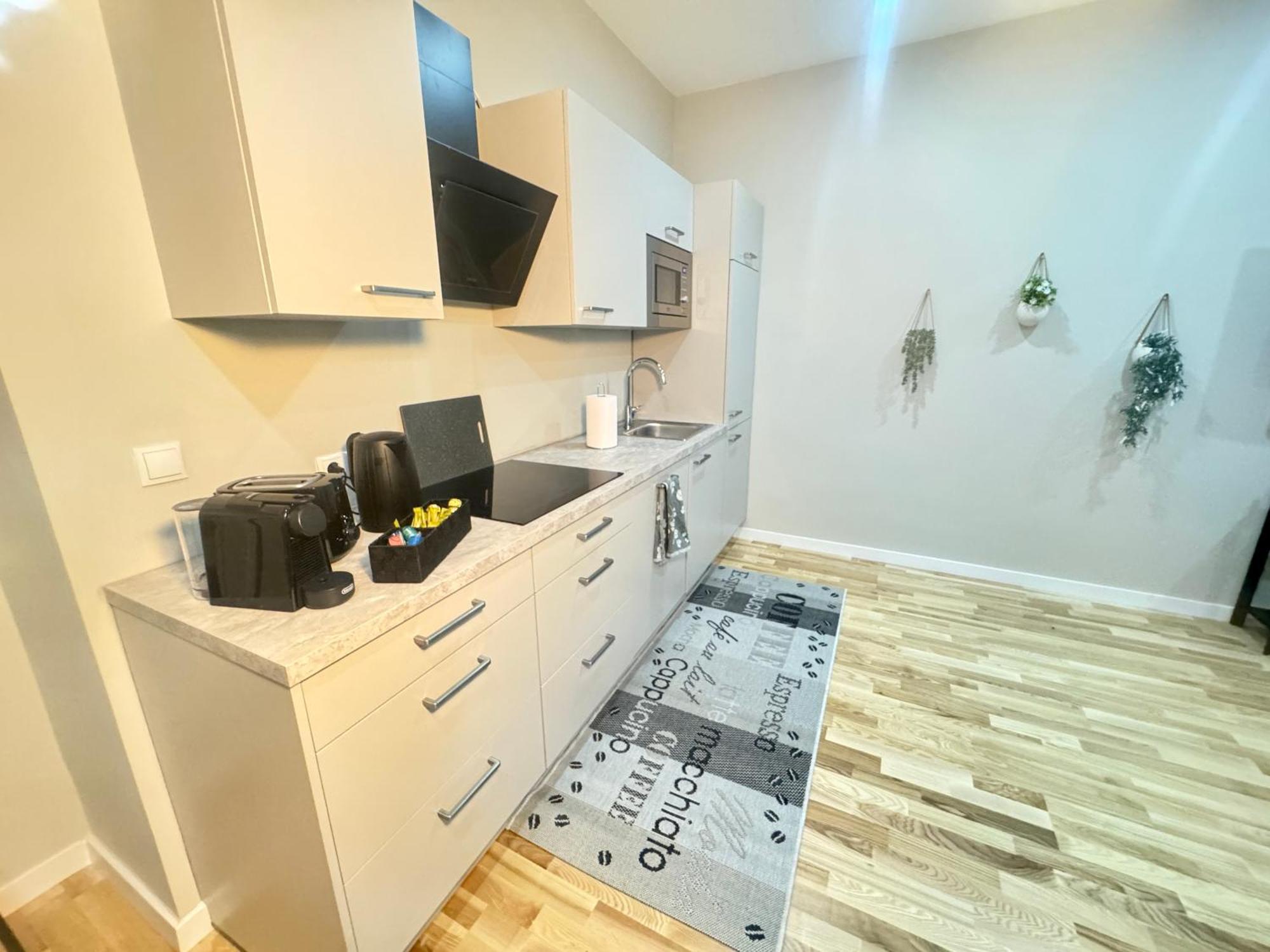 Wohnen Im Kunstwerk Neben Hundertwasserhaus L Hg4 Apartment Wien